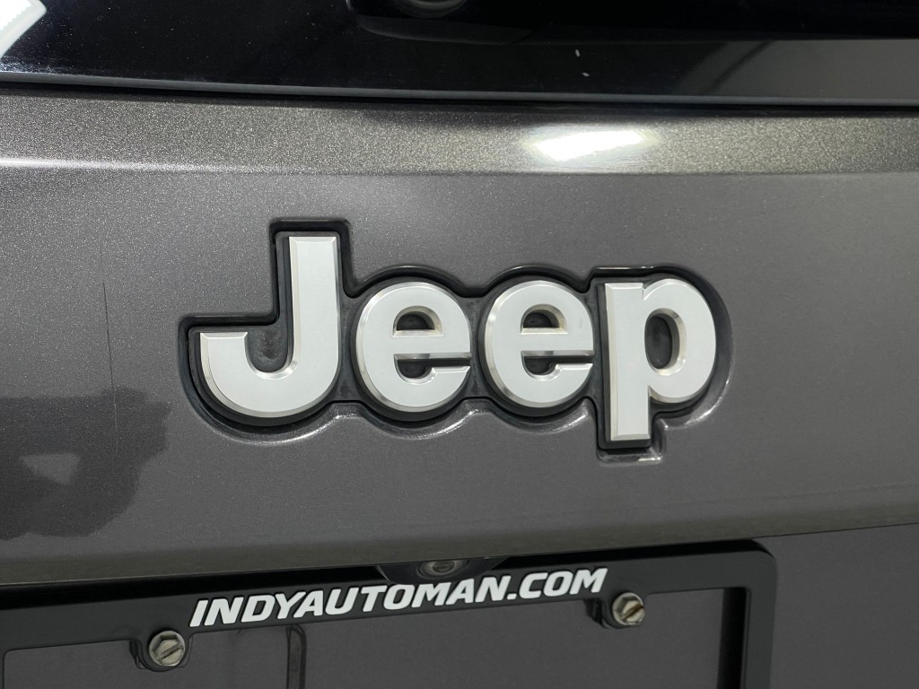 2015 Jeep Grand Cherokee Image 38