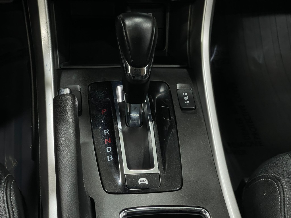 2015 Honda Accord Image 28