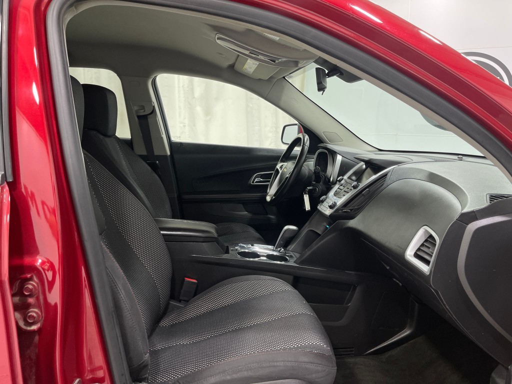 2015 Chevrolet Equinox Image 30