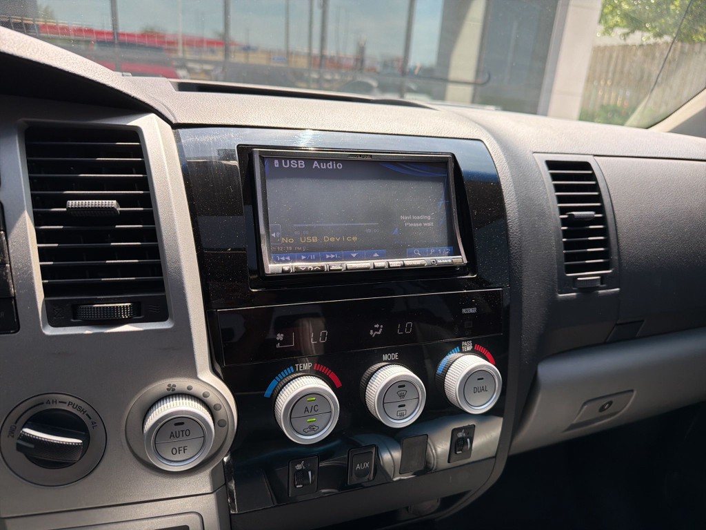 2008 Toyota Tundra Image 10