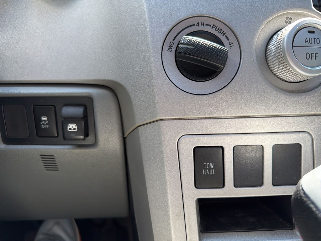 2008 Toyota Tundra Image 11