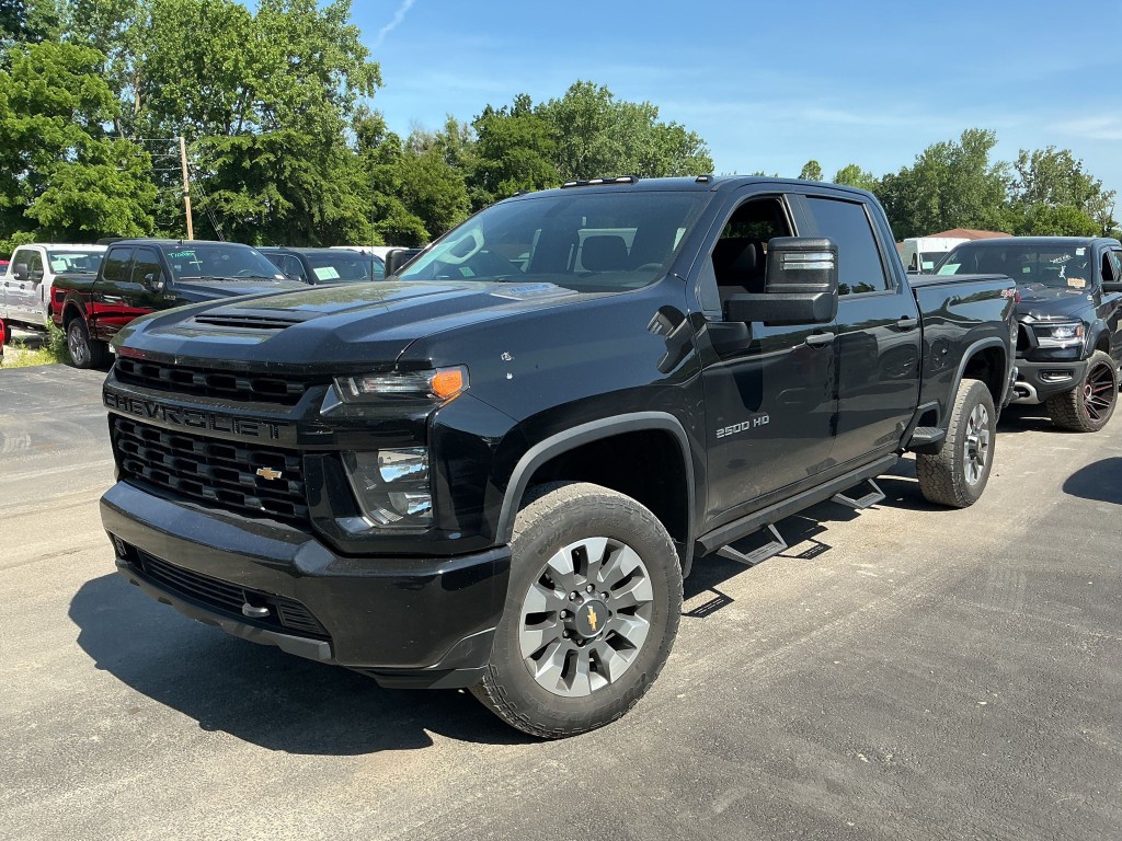 2022 Chevrolet Silverado 1500 Image 2