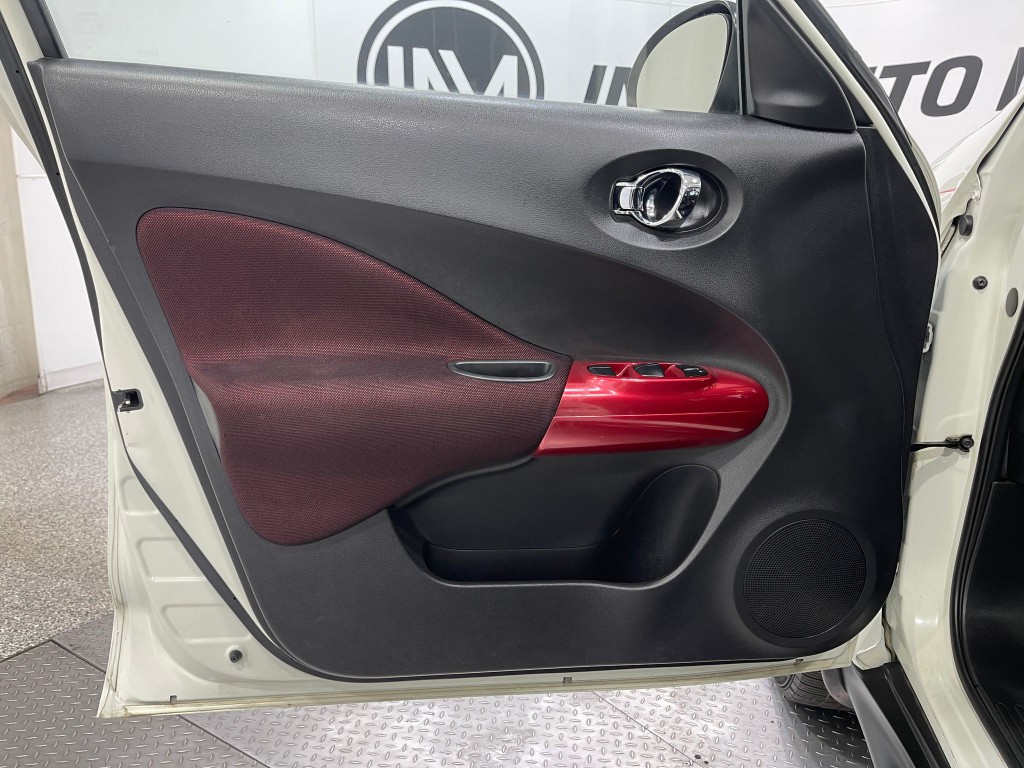 2011 Nissan Juke Image 15