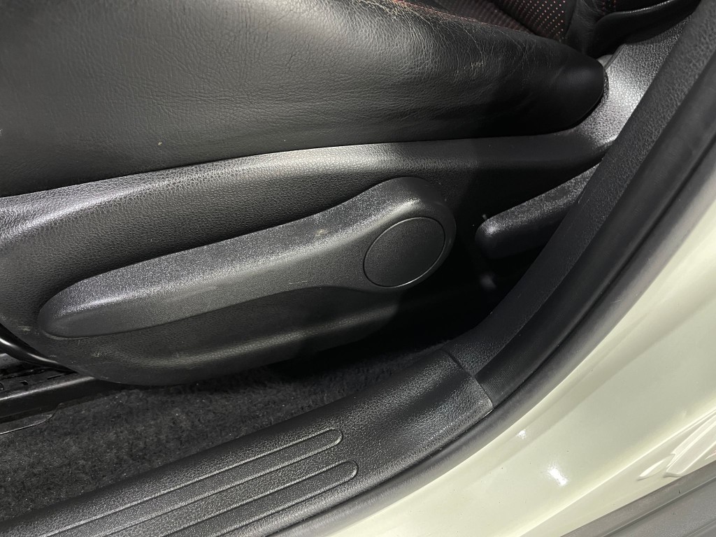 2011 Nissan Juke Image 17