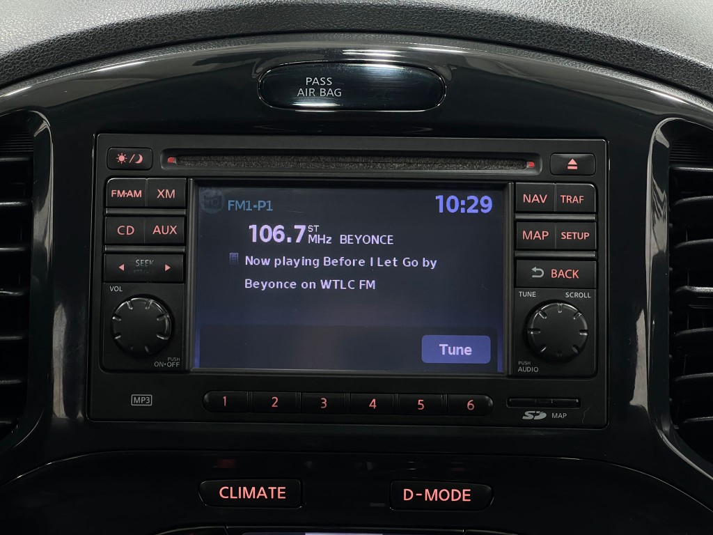 2011 Nissan Juke Image 24