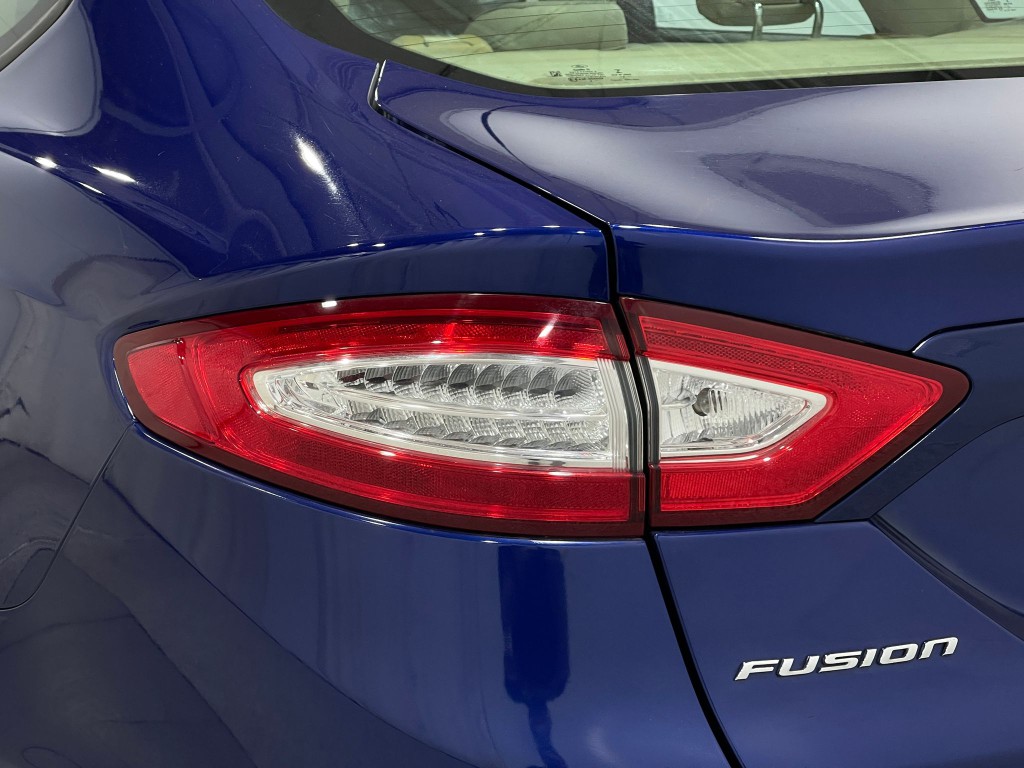 2013 Ford Fusion Image 32