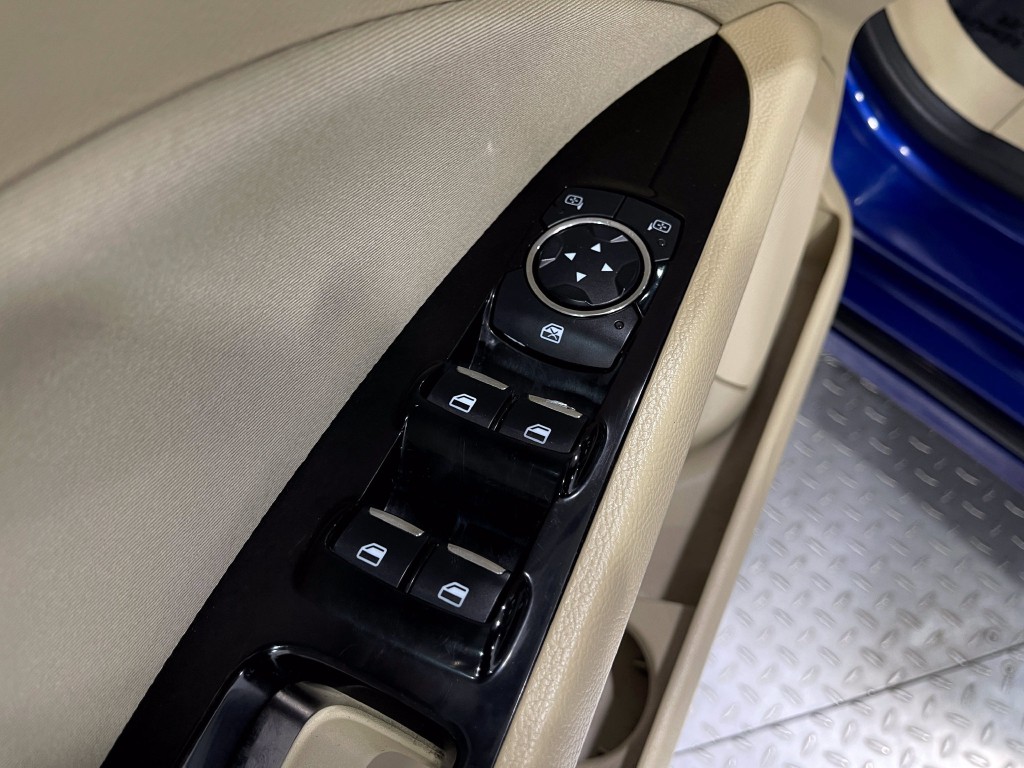 2013 Ford Fusion Image 14