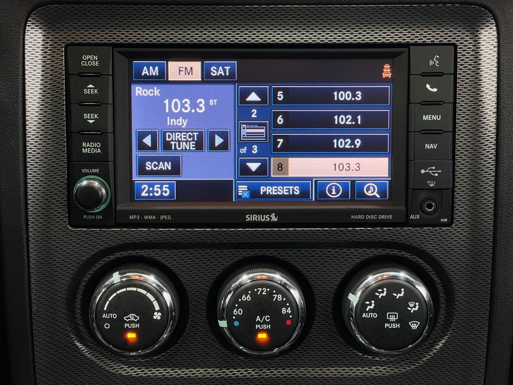 2014 Dodge Challenger Image 22