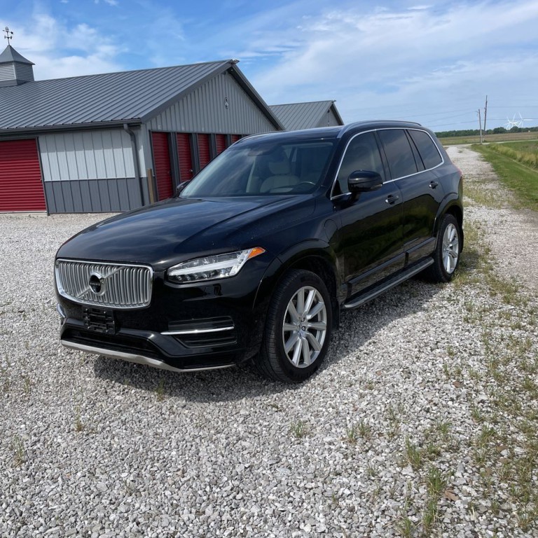 2016 Volvo XC90 Image 2