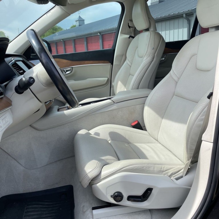 2016 Volvo XC90 Image 5