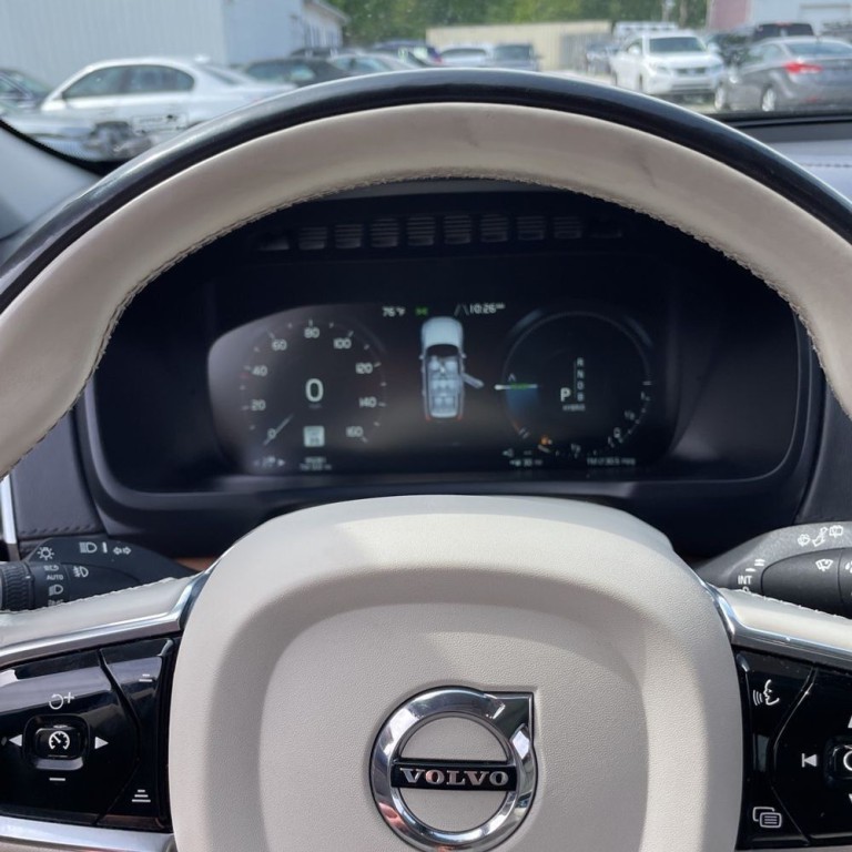 2016 Volvo XC90 Image 8