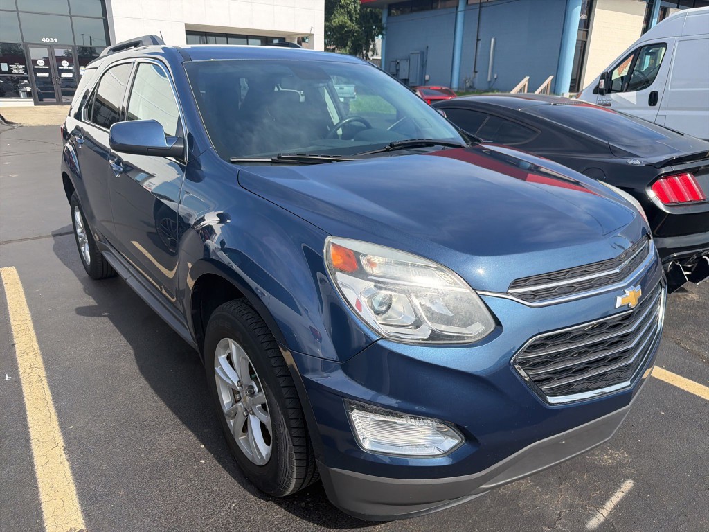 2016 Chevrolet Equinox Image 2