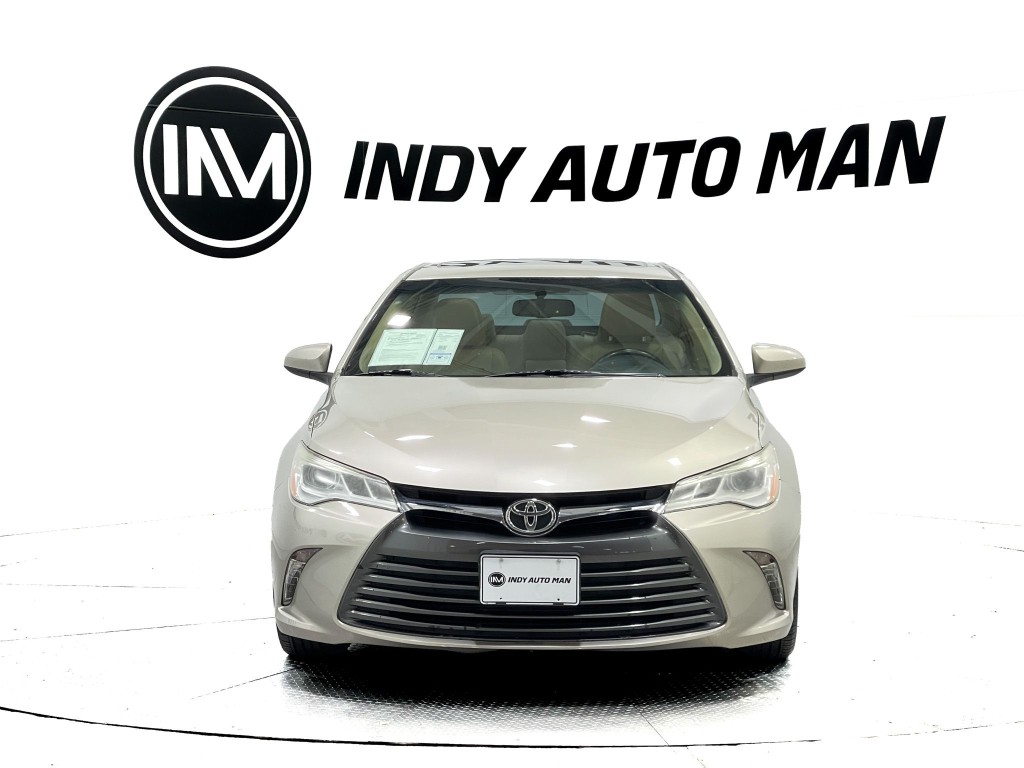 2017 Toyota Camry Image 9