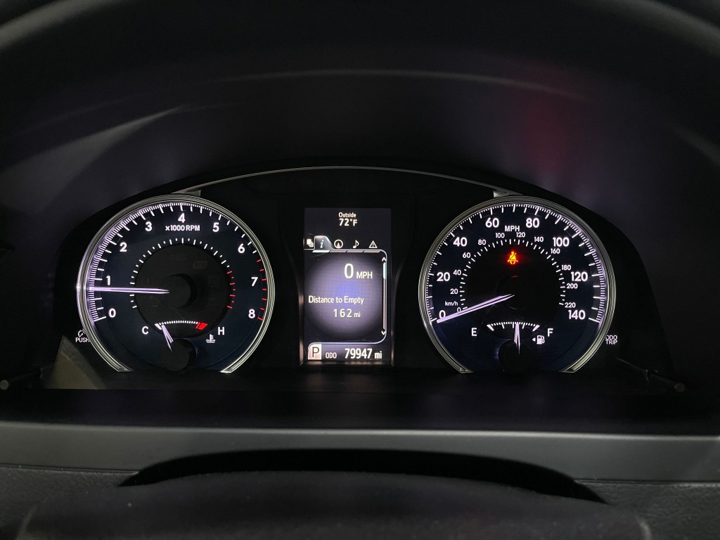 2017 Toyota Camry Image 21