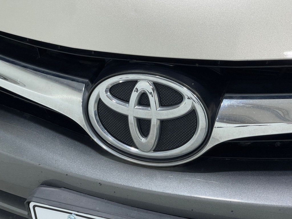 2017 Toyota Camry Image 37