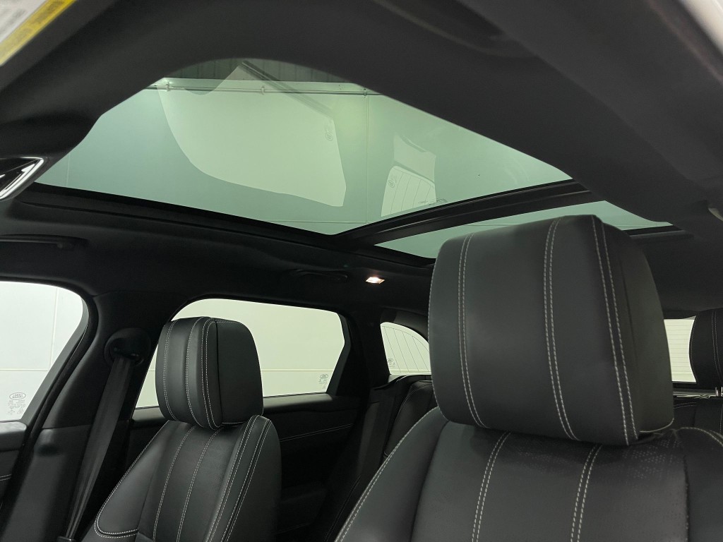 2018 Land Rover Range Rover Image 11