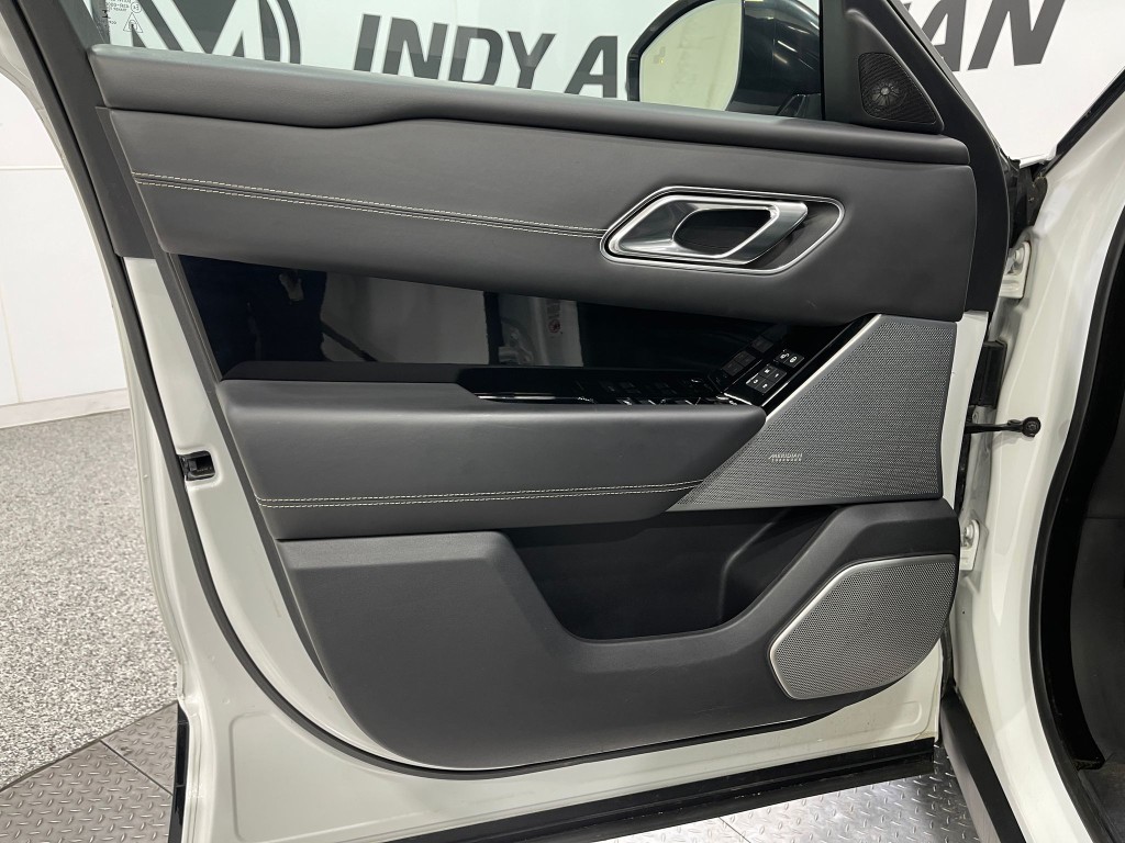 2018 Land Rover Range Rover Image 14