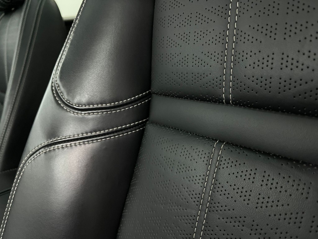 2018 Land Rover Range Rover Image 17