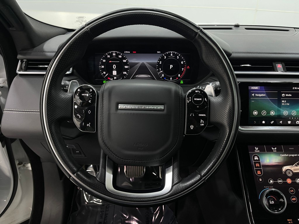 2018 Land Rover Range Rover Image 21