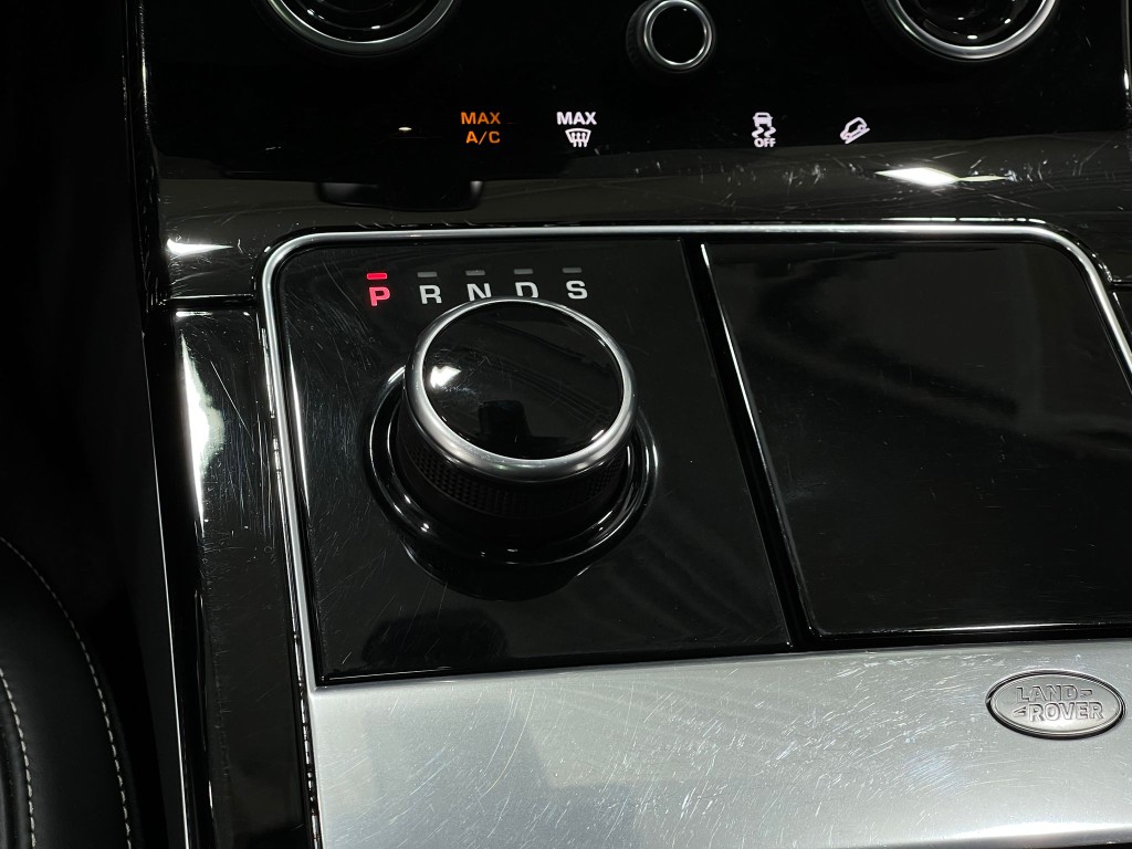 2018 Land Rover Range Rover Image 28