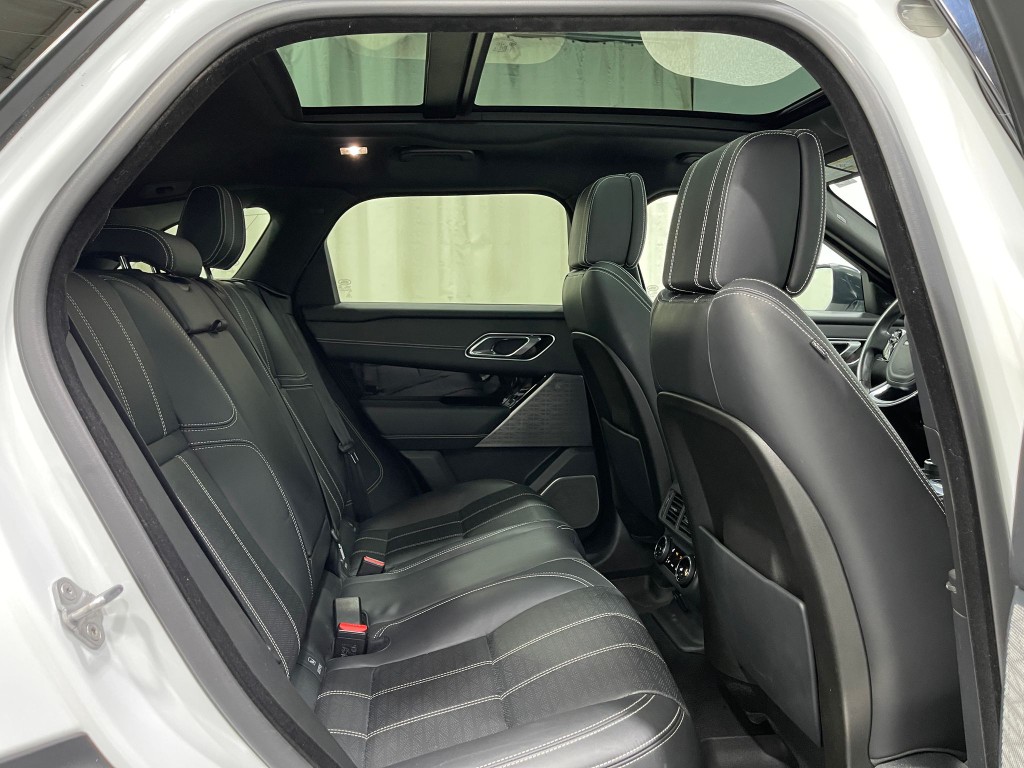 2018 Land Rover Range Rover Image 30