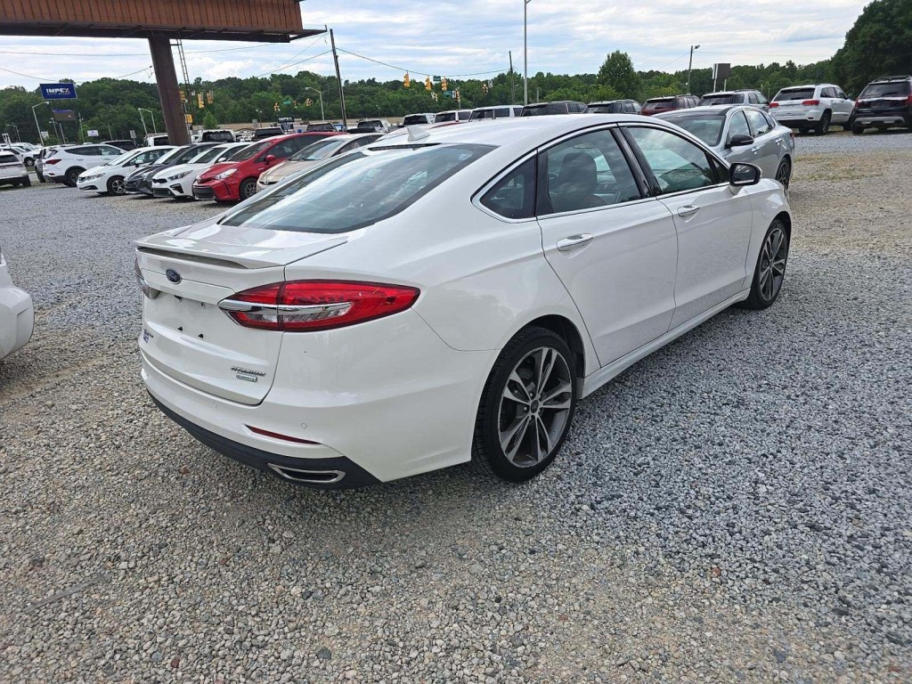 2020 Ford Fusion Image 3