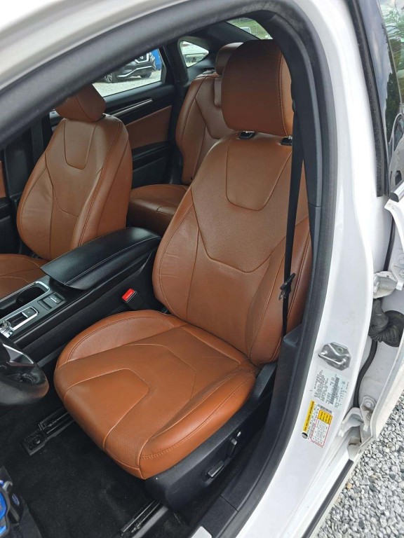 2020 Ford Fusion Image 5