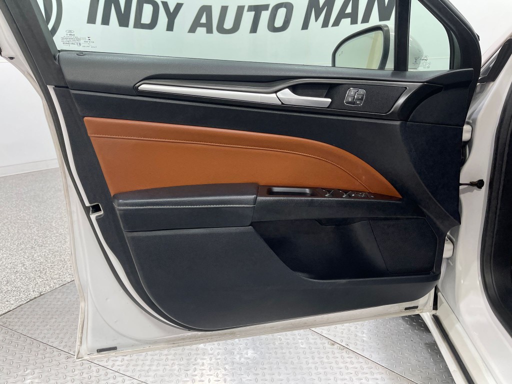2020 Ford Fusion Image 15