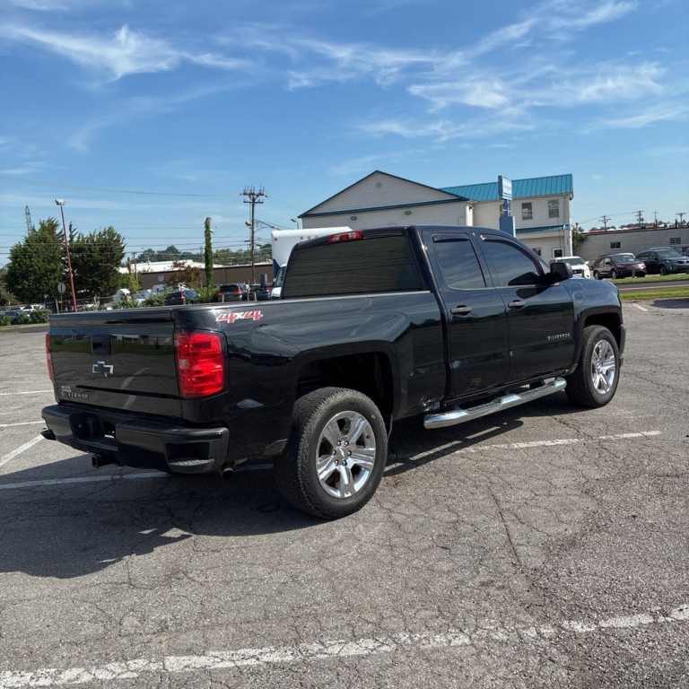 2018 Chevrolet Silverado 1500 Image 3