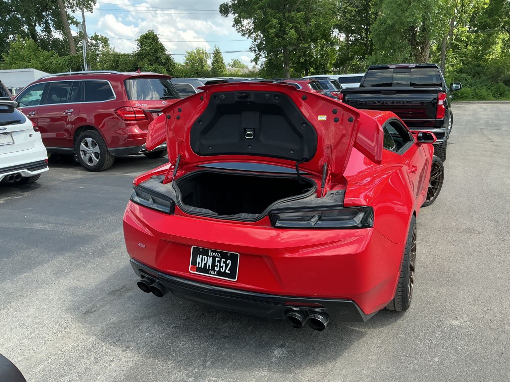 2018 Chevrolet Camaro Image 3