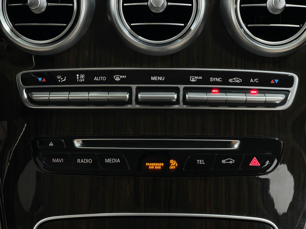 2016 Mercedes-Benz GLC-Class Image 21