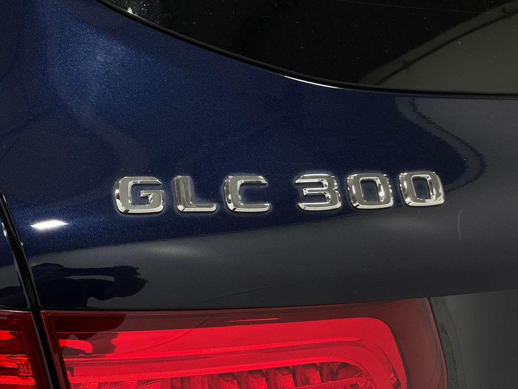 2016 Mercedes-Benz GLC-Class Image 36