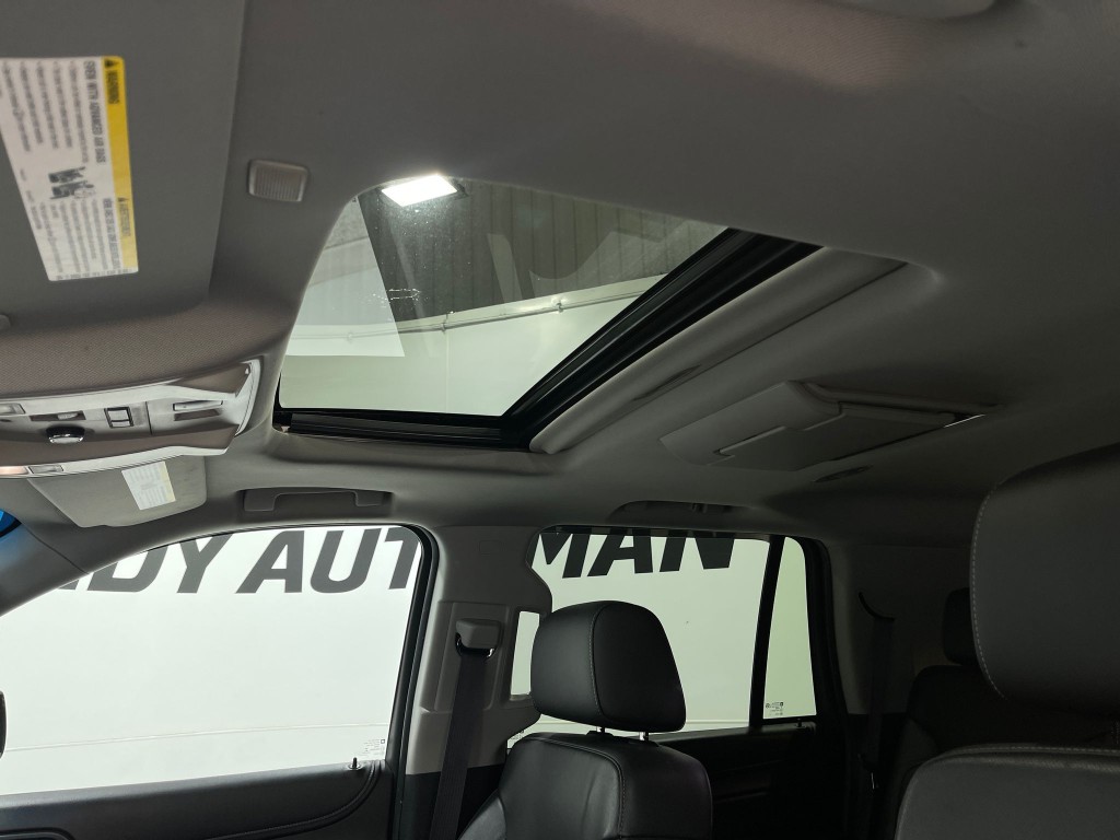 2017 Chevrolet Tahoe Image 12
