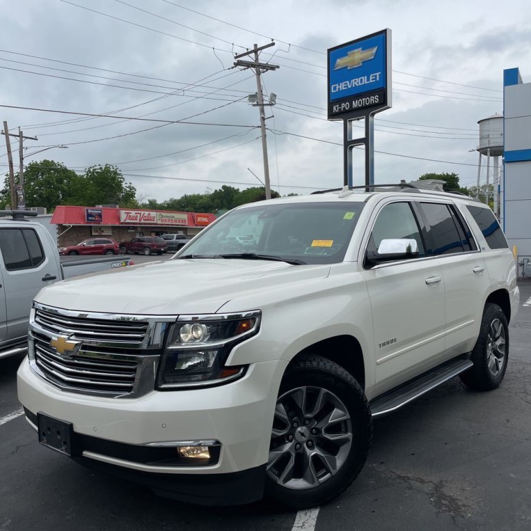 2015 Chevrolet Tahoe Image 2