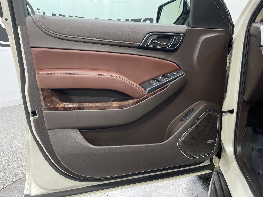 2015 Chevrolet Tahoe Image 16