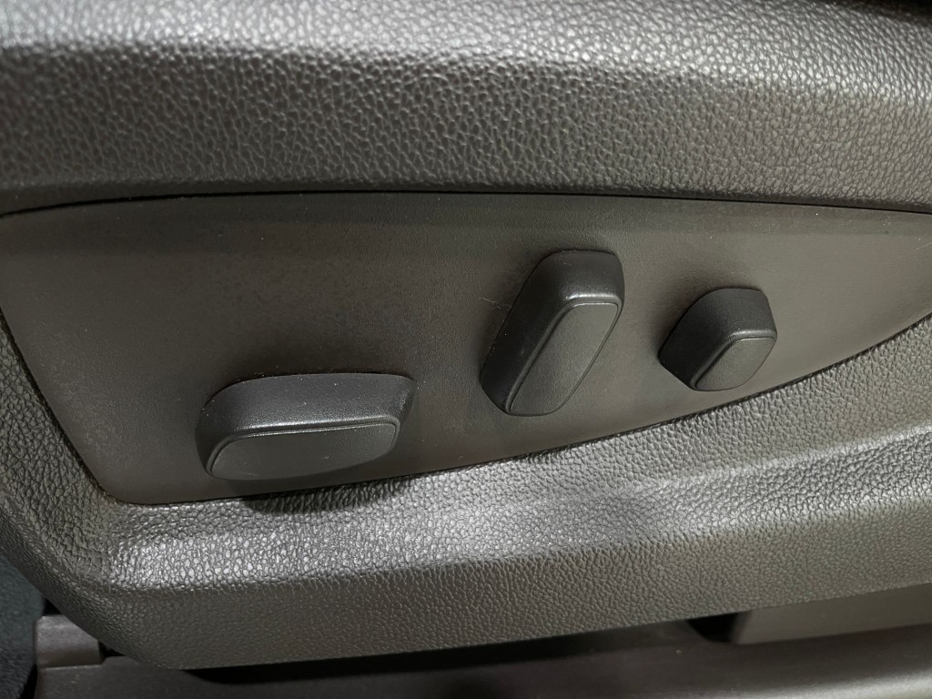 2015 Chevrolet Tahoe Image 18
