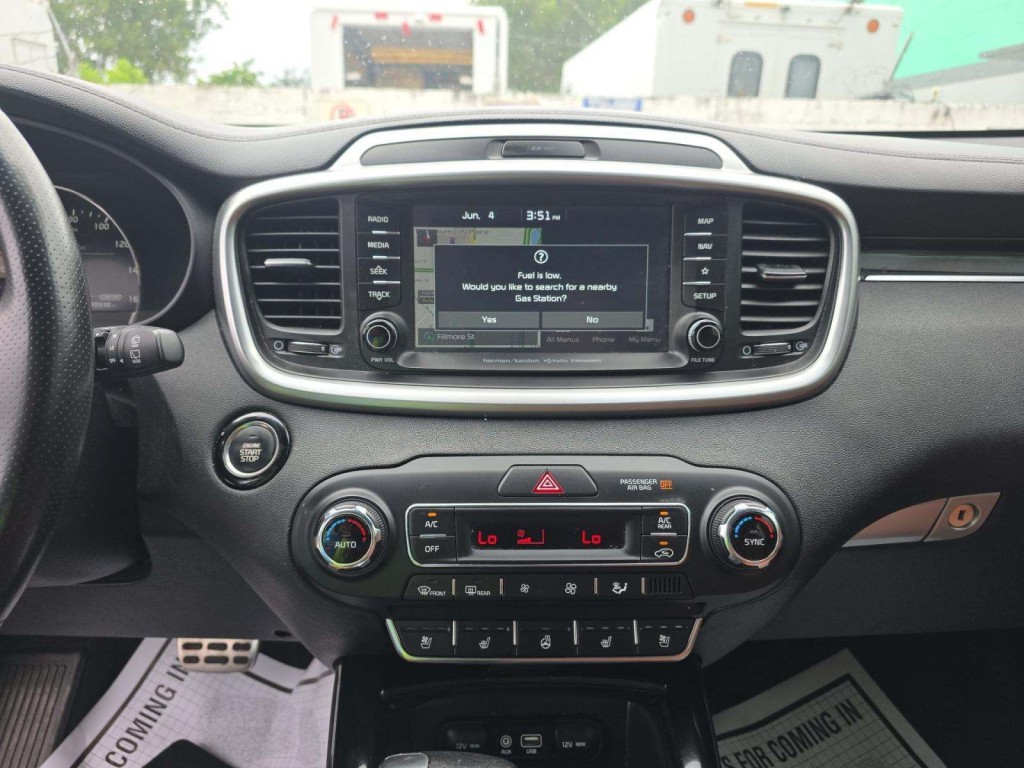 2019 Kia Sorento Image 8
