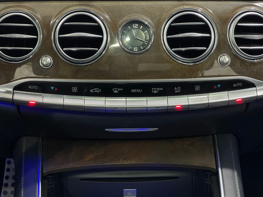 2015 Mercedes-Benz S-Class Image 25