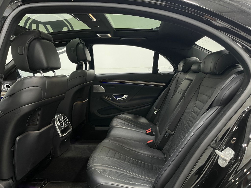2015 Mercedes-Benz S-Class Image 31