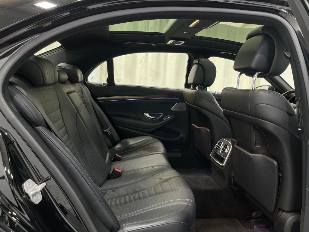 2015 Mercedes-Benz S-Class Image 32