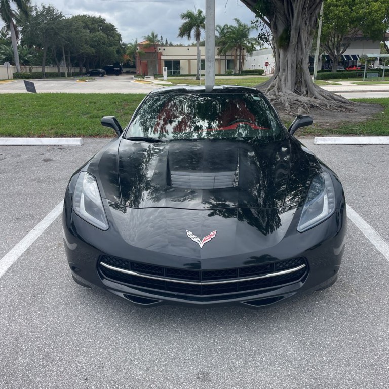 2016 Chevrolet Corvette Image 2