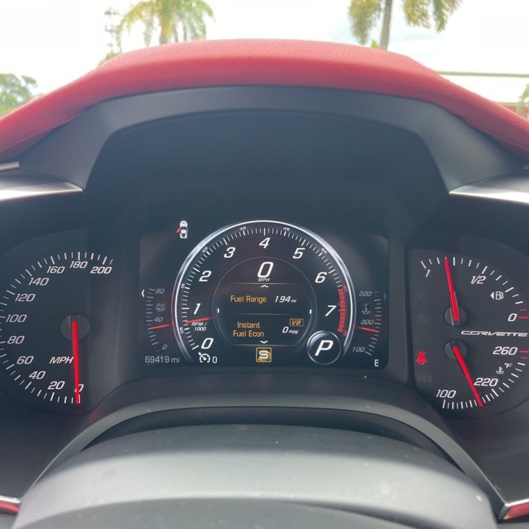 2016 Chevrolet Corvette Image 11
