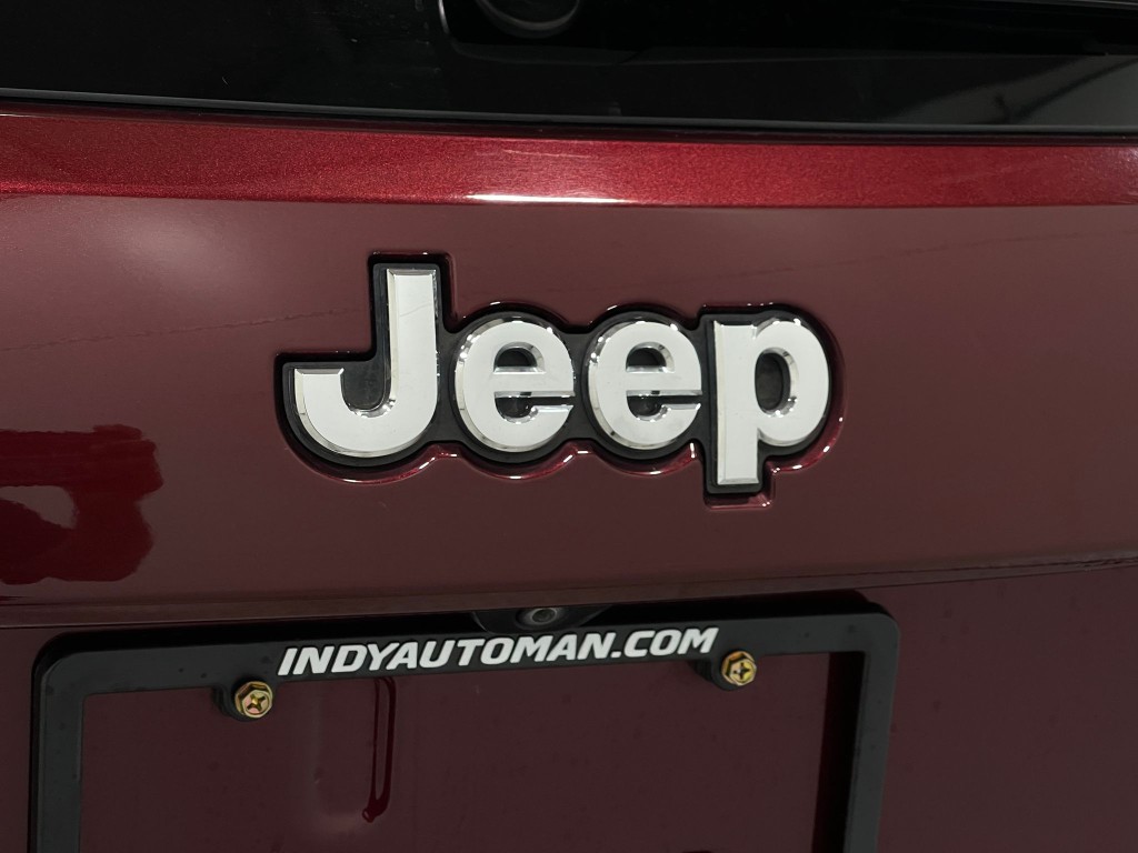 2016 Jeep Grand Cherokee Image 38