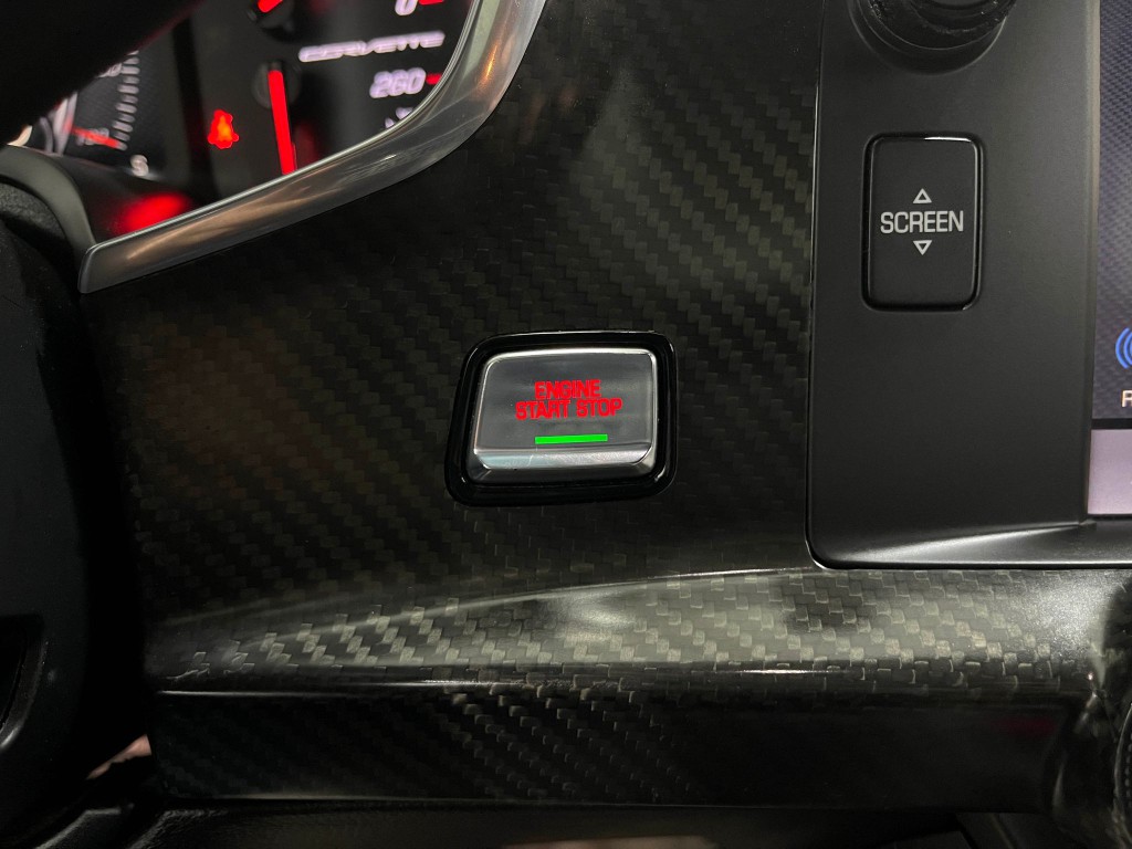 2016 Chevrolet Corvette Image 18