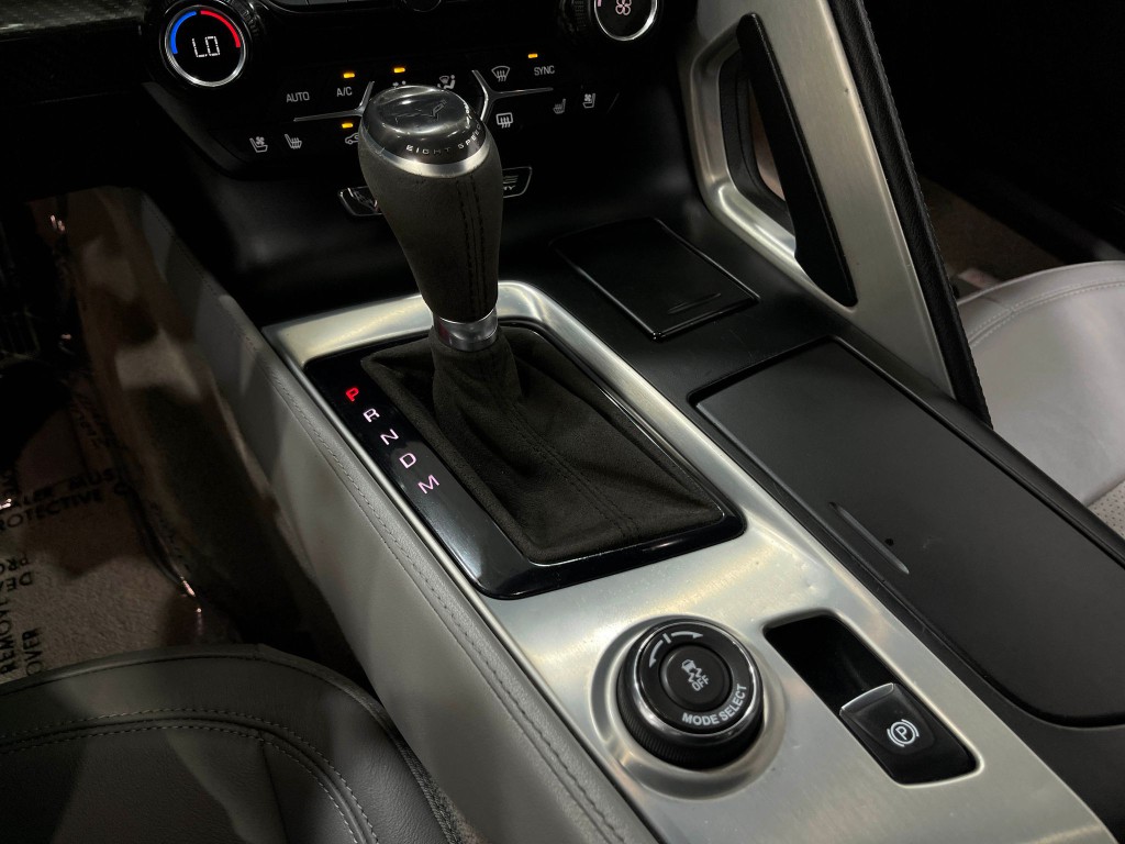 2016 Chevrolet Corvette Image 25