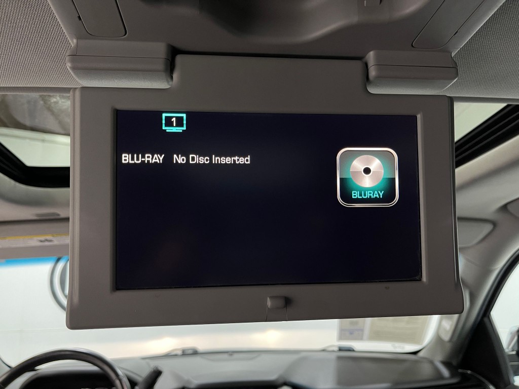 2017 Chevrolet Tahoe Image 12