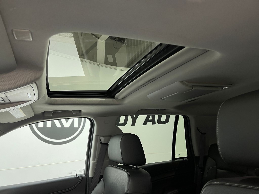 2017 Chevrolet Tahoe Image 13