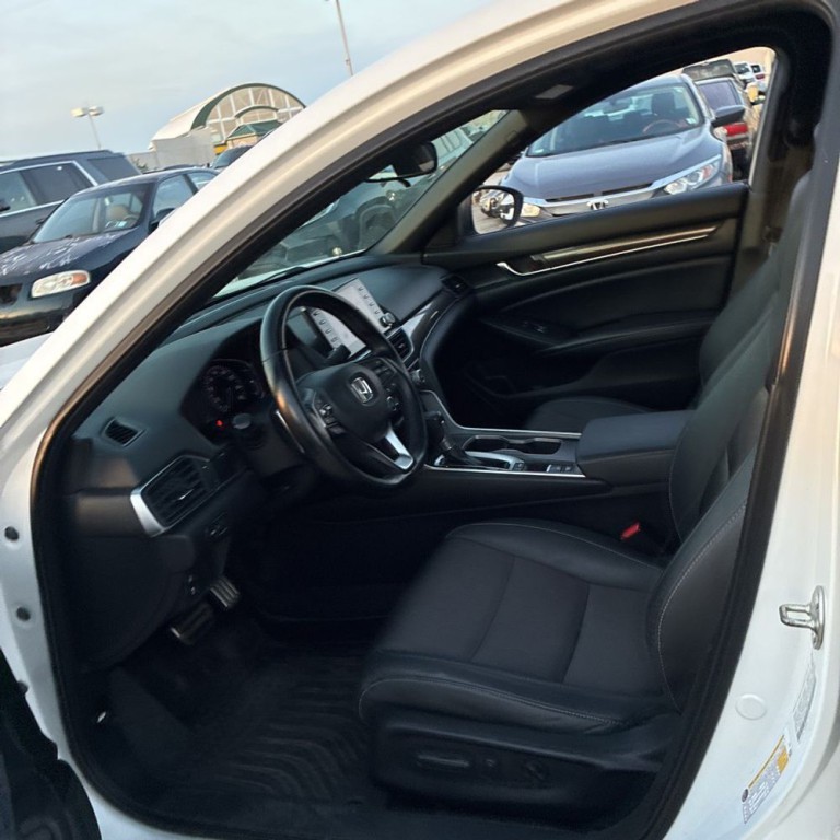 2019 Honda Accord Image 5