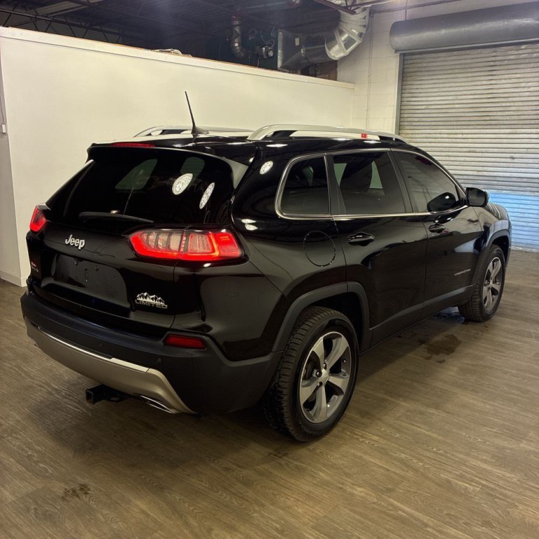 2019 Jeep Cherokee Image 3