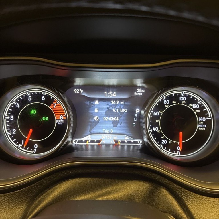 2019 Jeep Cherokee Image 8